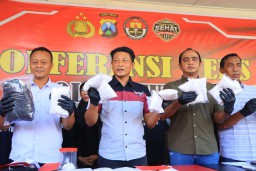 Polres Tuban Berhasil Amankan Jaringan Pengedar Narkoba Lintas Provinsi 20.200 Butir Carnophen Disita