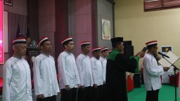 Perdana di Awal Tahun 2024, Lapas Kelas I Surabaya Ikrarkan 9 Napiter Setia Kepada NKRI