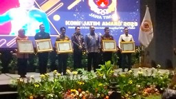 Penghargaan dan Prestasi , KONI Sampang Raih Reward Sebagai Pembina Atlet Berprestasi se-JawaTimur