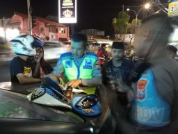 Antisipasi Gangguan Kamtibmas, Polsek Sawahan Lakukan Giat Operasi Malam Hari