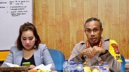 Terima Audensi Tim Hotman Paris 911, Kapolres Metro Jakarta Timur Beri klarifikasi Kasus Viral Pengeroyokan di Pulogadung