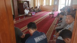 Polres Pamekasan Bentuk Karakter Anggota Yang Humanis Dengan Binrohtal