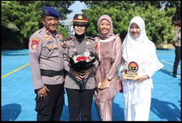 Segenap Direksi Media Berita-Kompas.Com Mengucapkan Selamat Kepada Kasi Humas Polres Bangkalan IPTU Risna Wijayati SH Yang Telah Naik Pangkat Satu Strip Lebih T