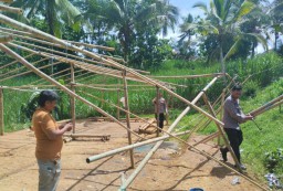 Operasi Tegas Polisi Bongkar Arena Sabung Ayam di Gedangan, Malang