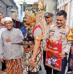 Pemilihan Suara Ulang TPS 27 Simolawang di Jaga Polisi Gatotkaca