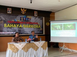 Lapas Singaraja Hadirkan BNNK Buleleng Berikan Penyuluhan Bahaya Narkoba Kepada Warga Binaan