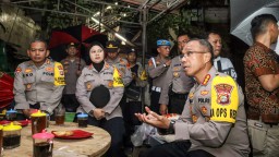 Kapolres Sambangi Satkamling, Ajak Warga Peduli Keamanan Lingkungan Untuk Tekan Tawuran