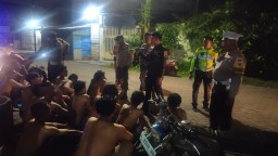 Respon Cepat Polsek Simokerto Tanggapi Laporan Masyarakat, Kumpulan Pemuda Yang Nongkrong dan Mabuk-Mabukan