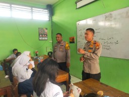 Melalui Program Senin Pintar, Polisi Ajak Pelajar Jauhi Kenakalan Remaja