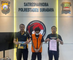Pemuda Wonocolo Kedapatan Barang Haram Berhasil Diamankan Satresnarkoba Polrestabes Surabaya