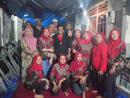 Bapak Sukadar, S.H. Caleg DPRD Kota Surabaya Dari PDIP Dapil 4, Berikan Edukasi Tata Cara Pencoblosan Surat Suara Pemilu Tahun 2024