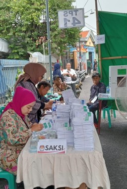 Warga Sangat Kecewa Terhadap Petugas TPS 041