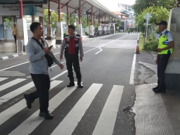 Situasi Lengang di Hari Pencoblosan Bandara Ngurah Rai Terkendali Aman dan Kondusif