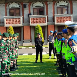 Patroli Gabungan TNI-POLRI Jaga Situasi Kamtibmas Hari Pungut Suara Pemilu 2024