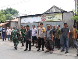 Kapolres Buleleng Bersama Forkopimda Pantau Pelaksanaan Pemungutan Suara di TPS Busungbiu Seririt dan Banjar