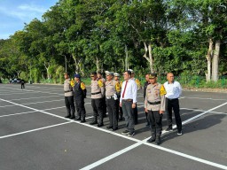 Kapolres Bandara I Gusti Ngurah Rai Hadiri Apel Gelar Pasukan Operasi Gapura Agung I 2024