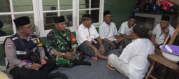 Bhabinkamtibmas dan Babinsa Takziah ke Rumah Duka Anggota KPPS Kel. Tengah
