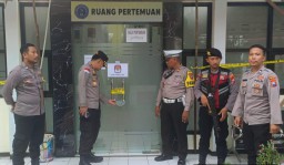Rekapitulasi Suara PPK Simokerto Selesai Polisi Amankan Gudang Kotak Suara