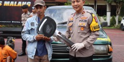 Polres Malang Kembalikan Kendaraan Curian ke Pemiliknya