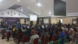 Diduga Ketua KPU Bengkayang Arogan Menegur Wartawan Mengambil Gambar di Ruang Rapat Pleno Rekapitulasi