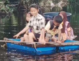 2 Bulan Terendam Banjir, Warga Transmigrasi Kebace Tidak Pernah Dapat Bantuan Pangan Dari Pemerintah