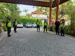 Satgas OMB Polda Bali Amankan Sidang Pleno Tingkat Kota Denpasar