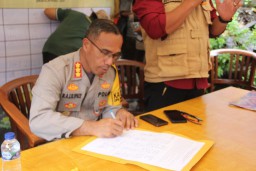 Sambut Bulan Suci Ramadhan, Kapolres Hadiri Silaturahmi dan Deklarasi Damai Warga Kelurahan CBU Jatinegara