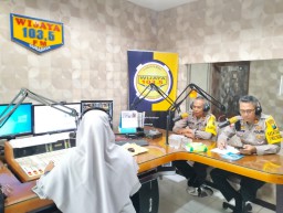 Gandeng Media Polres Tanjung Perak Sosialisasikan Operasi Keselamatan Semeru 2024