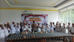 Kapolres Buleleng Jumat Curhat Dengan Warga Masyarakat Desa Banyupoh Kecamatan Gerokgak