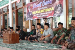 Jum’at Curhat, Kapolres Nganjuk Ajak Mewaspadai Bencana Akibat Curah Hujan Tinggi