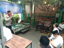 Kapolsek Matraman Hadiri Giat Pembukaan Pesantren Ramadhan