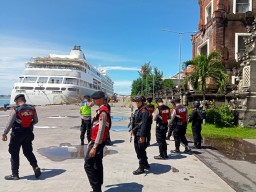 Antisipasi Kamtinmas Satgas Operasi Cipkon Patroli Pelabuhan Benoa