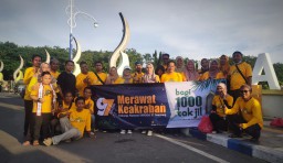 Merawat Keakraban Ala Estoh 97 Bagikan 1000 Takjil di Alun-Alun
