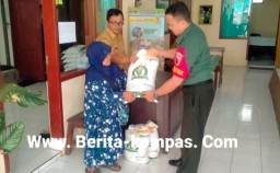 Danramil 0822/01 Bondowoso Kerahkan Anggota Guna Kawal penyaluran Beras CPP Serentak di Kecamatan Kota