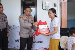 Polres Klungkung Berbagi Kasih dengan Warakawuri, Membangun Kebahagiaan dan Kepedulian
