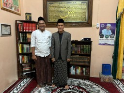 Calon Bupati Probolinggo Sowan Pengasuh Pondok Pesantren Kanjeng Sunan Kalijaga