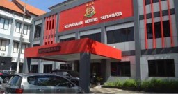 Kejari Surabaya Diduga Tabrak Aturan Wilayah Atas Kasus Ria Triani