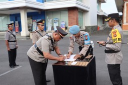 Kapolres Karangasem Pimpin Upacara Serah Terima Jabatan Pejabat Utama Polres Karangasem