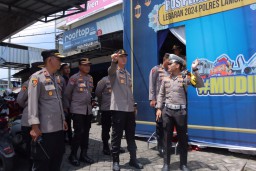 Kapolres Lamongan Cek Pospam dan Posyan Pastikan Kesiapan Personel Operasi Ketupat Semeru 2024