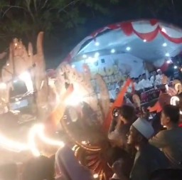 Tradisi Semarak Malam Lebaran, Kota Sampang Ramai Takbiran Keliling