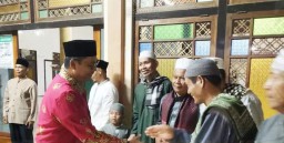 Bupati Bengkayang Melepas Pawai Keliling Malam Takbiran Menyambut Idul Fitri 1445 Hijriah 2024