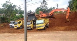 Warga Ngeluh Aktivitas Galian C di Desa Kaduhauk Yang Berdampak Buruk Terhadap Lingkungan