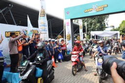 Polres Pelabuhan Tanjung Priok Lakukan Giat Pengamanan Arus Mudik Gratis Sepeda Motor