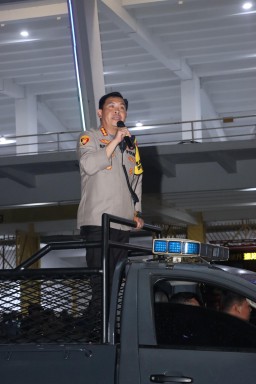 Polrestro Jakpus Terjunkan 2.404 Personil Gabungan Amankan Pertandingan Persija vs Persis Solo di SUGBK