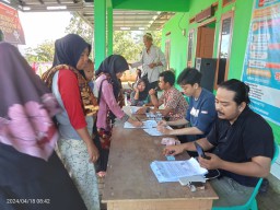 Penyaluran Bansos BPNT Serempak Laksanakan di Tiga Desa Yang Ada di Kecamatan Cibaliung