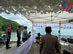 Lomba Selancar Ombak Tingkat Lokal Tahun 2024, Meriahkan Pantai Song Lambung Jungutbatu, Nusa Penida