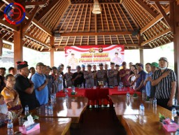 Masyarakat Desa Sambangan Laporkan Kelangkaan Pupuk Subsidi, Wakapolres Buleleng Ambil Langkah Tegas