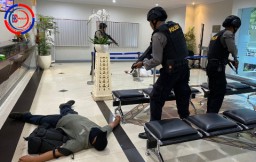 Simulasi Dramatis, Polres Klungkung Sukses Latih Personil Tangani Perampokan Bank