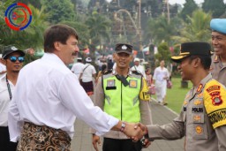 Kunjungan Mantan Presiden Hungaria ke Pura Agung Besakih, Antisipasi Ketat Polres Karangasem