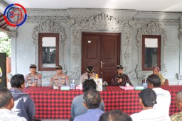 Sinergi Polisi dan Warga di Jembrana, Kapolres Endang Tri Purwanto Ajak Masyarakat Cegah Penyelundupan Satwa Liar
